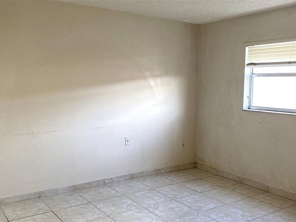 5th image of 8950 Sunrise Lakes Boulevard #209