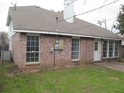 1st image of 6605 Pecanwood Dr Arlington