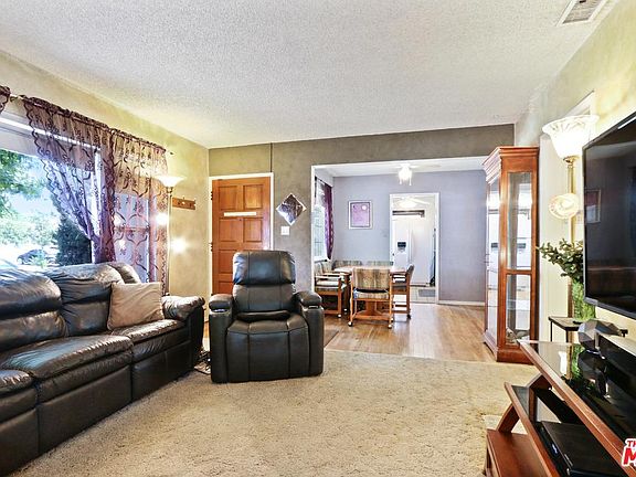 4th image of 9712 Lochinvar Dr