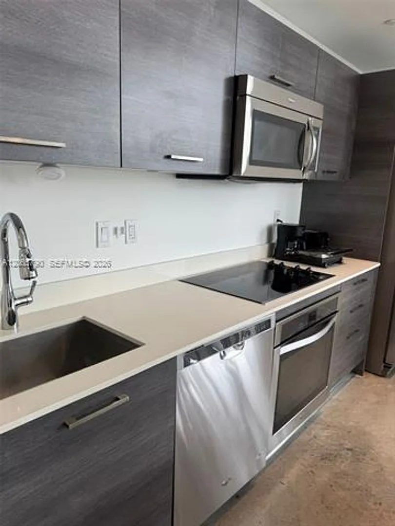 151 SE 1st St cu-2811, Miami, FL 33131 — Photo 1