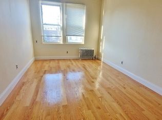 23-36 35th St #2AA, Astoria, NY 11105