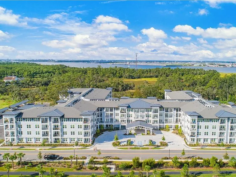 Overture Daniel Island 55+ Active Adult Apartment Homes — Photo 32