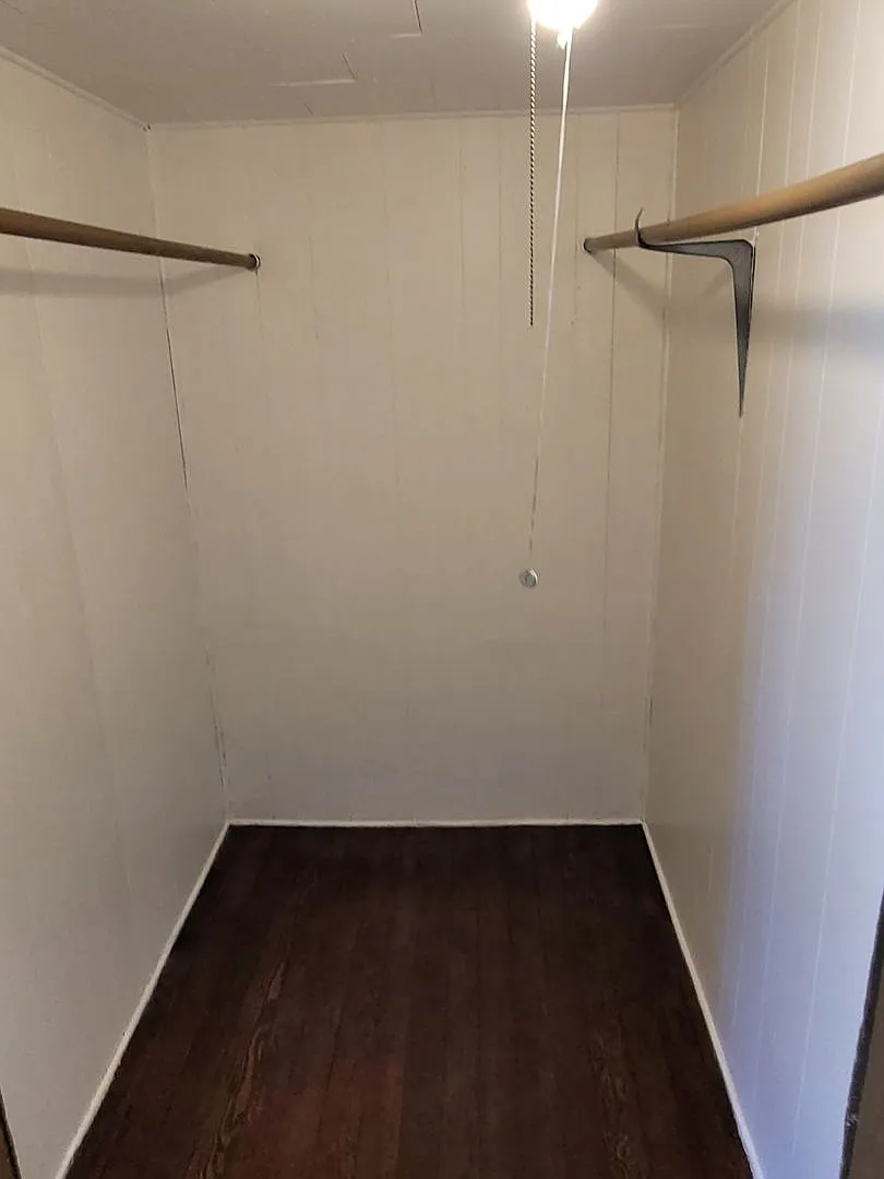 Cozy 2 bedroom single family home — Photo 4