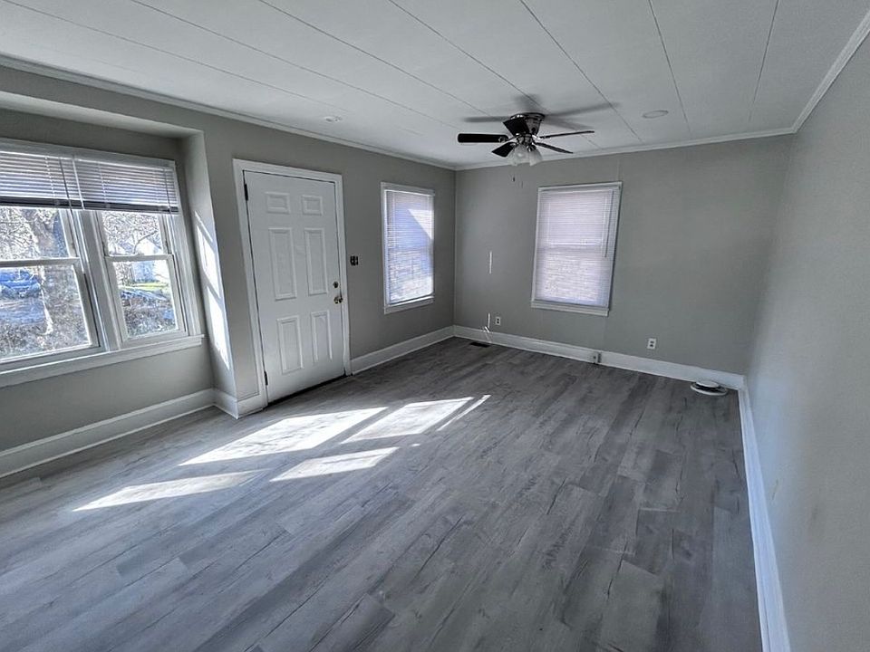 1st image of 1407 Poston Cir
