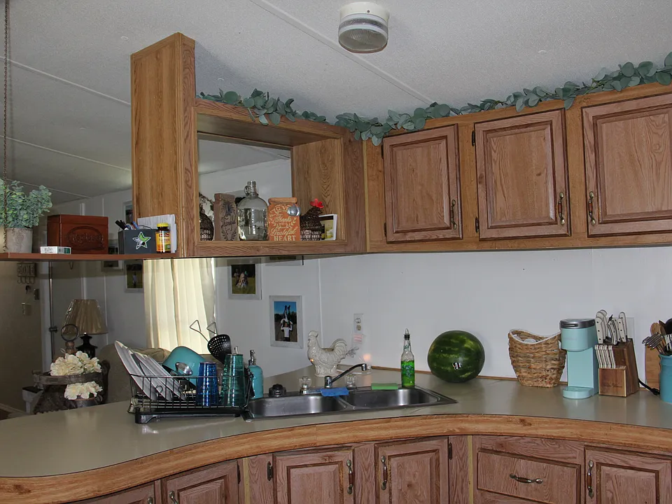 5588 Lake Buffum Rd #6