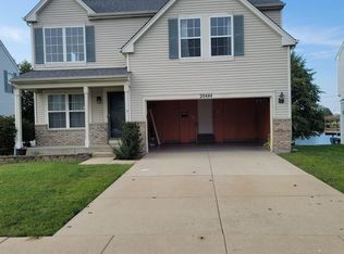 20444 Spirea Ln, Crest Hill, IL 60403