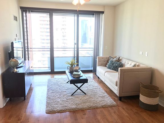 3rd image of 650 W Wayman St Unit 704C