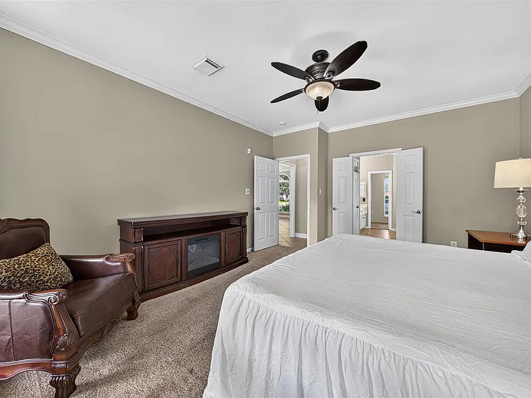 1719 Cantigny Ln — Photo 17
