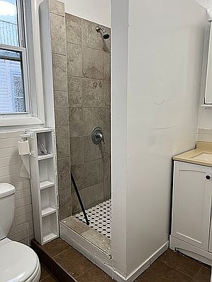 5th image of 2822 W 19th St #4