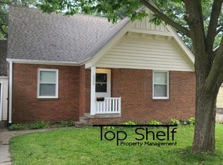 2324 33rd St, Des Moines, IA 50310