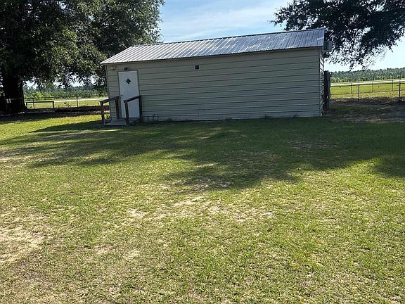 3rd image of 16 Airport Subdivision Rd