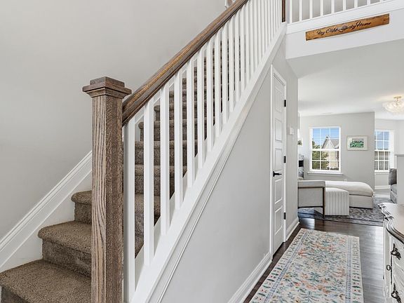 4th image of 261 Black Water Ln