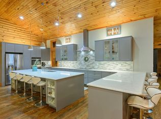 2799 Feral Ln, Caryville, FL 32427