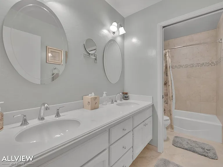 17547 Devereux Rd — Photo 22