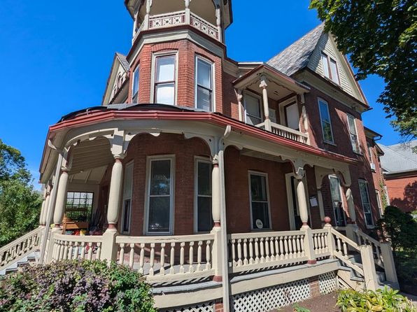 400-402 Rural Ave