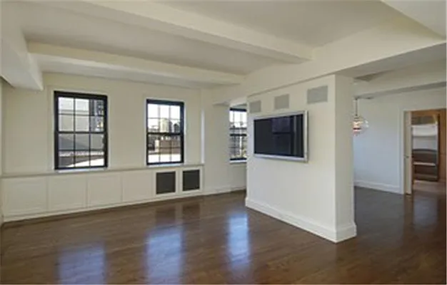 Rented by Buchbinder & Warren | media 13