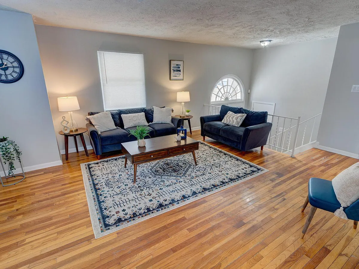 Building Photo - 1252 Goldenrod Dr