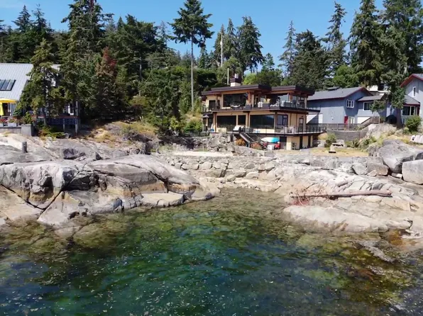 9217 Truman Rd, Sunshine Coast, BC V0N 1Y2