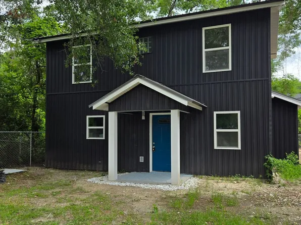 2711A Klapman Rd, West Columbia, SC 29169