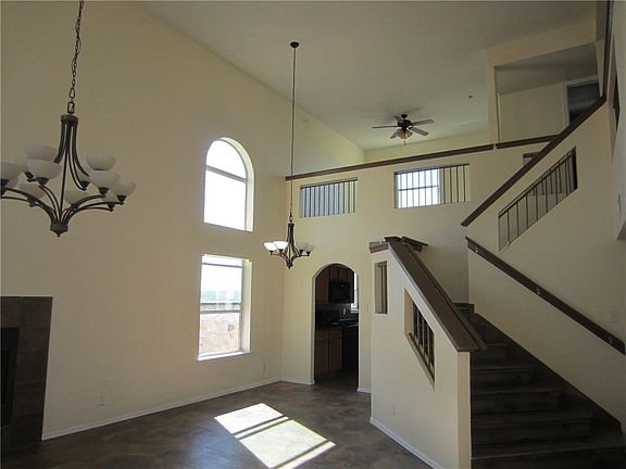 3rd image of 6001 Palmdale St