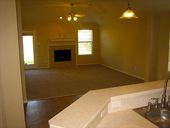 3rd image of 1508 Heron Dr