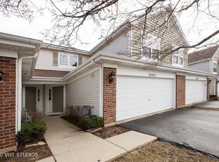32453 N Rushmore Ave, Lakemoor, IL 60051
