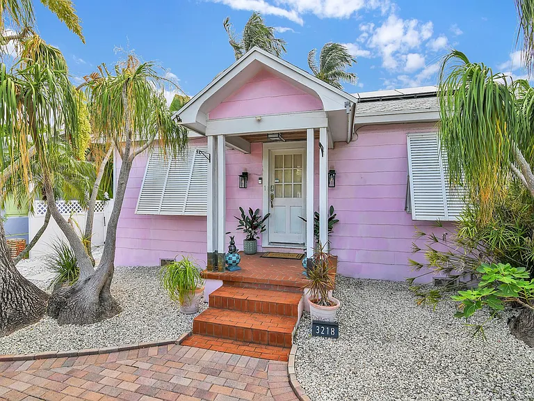 3218 Palm Dr — Photo 30