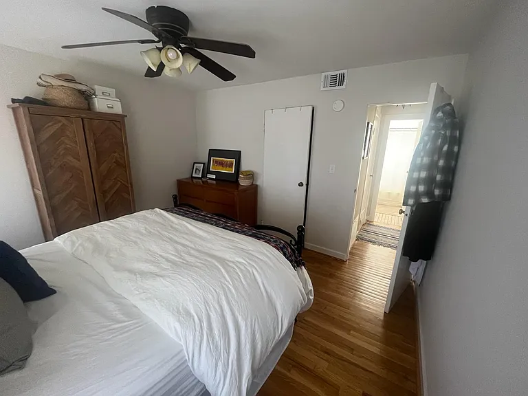 1392 Normandy Dr NE #4 — Photo 18