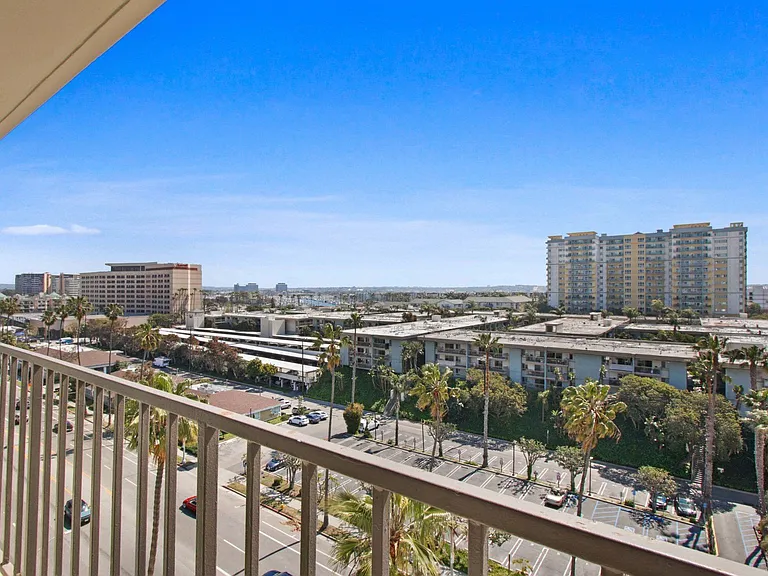 Marina Tower — Photo 13