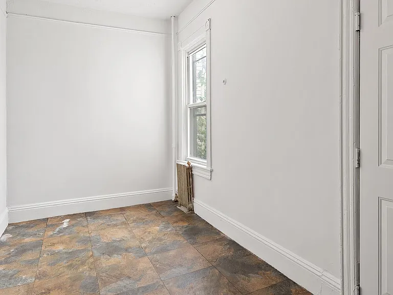 39 Victor St #2 — Photo 13