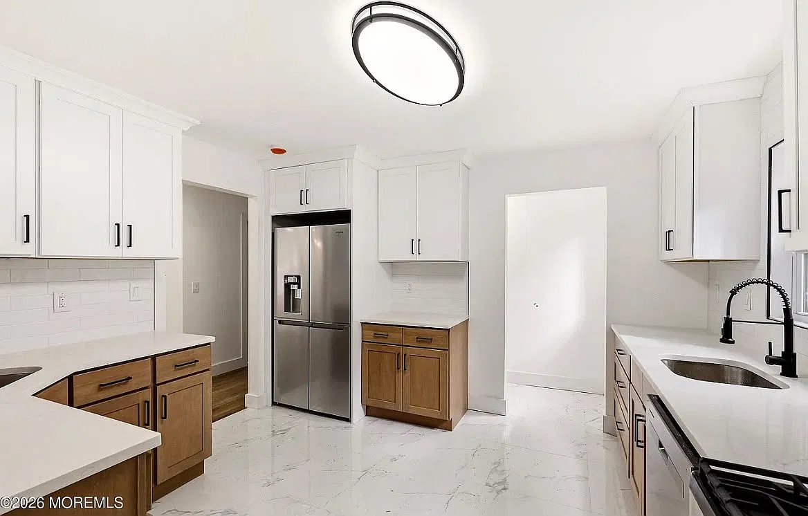 3 bed, $3,200 — Photo 4