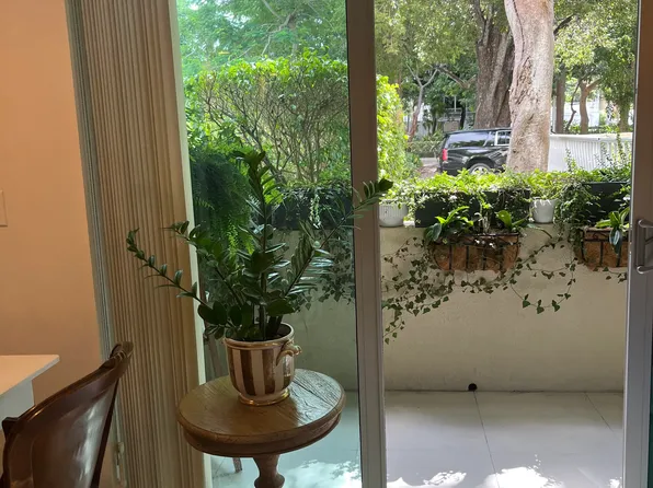(undisclosed Address), Miami, FL 33129