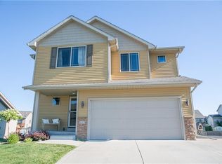 332 Tailfeather Dr NW, Bondurant, IA 50035