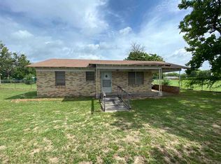 205 Walnut Springs Rd, Lindale, TX 75771
