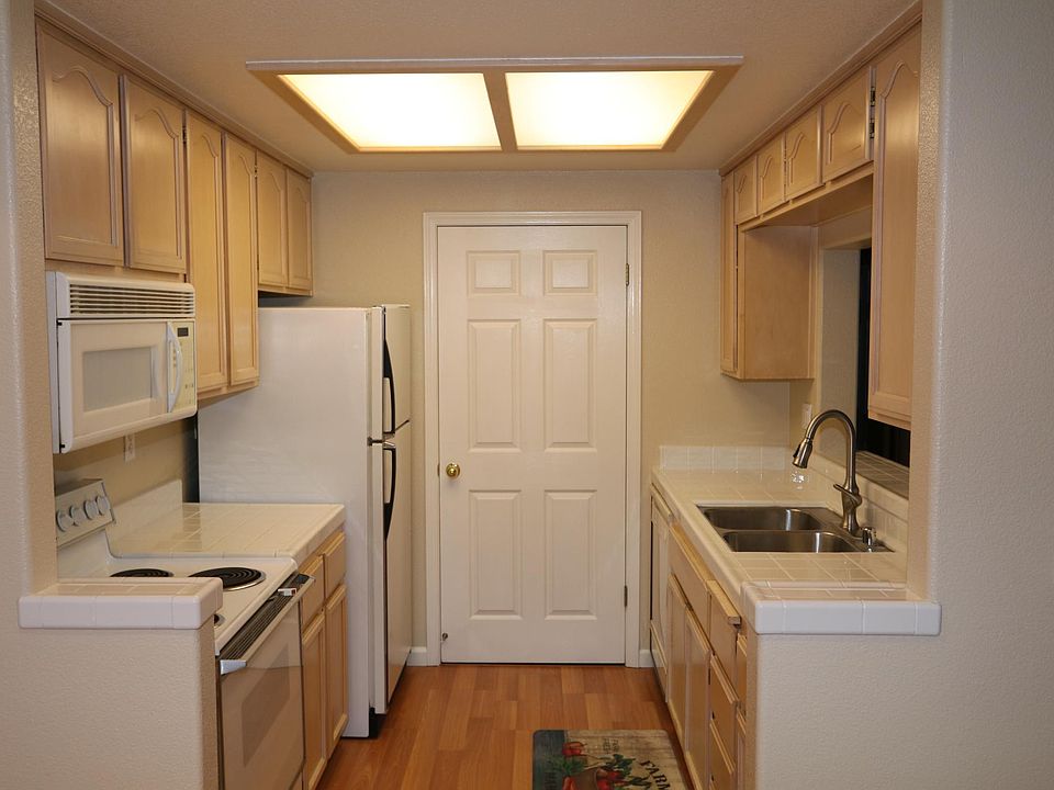 1st image of 852 Lake McClure Dr