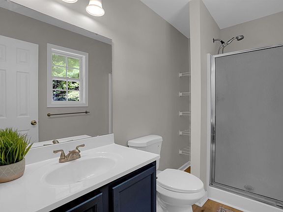 5th image of 156 Glade Springs Rd