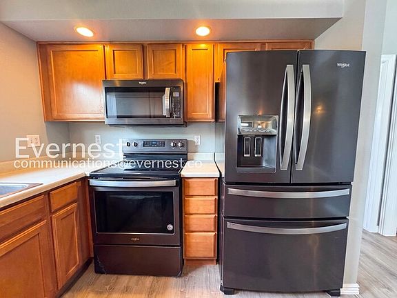 5th image of 18761 E Water Dr Unit C
