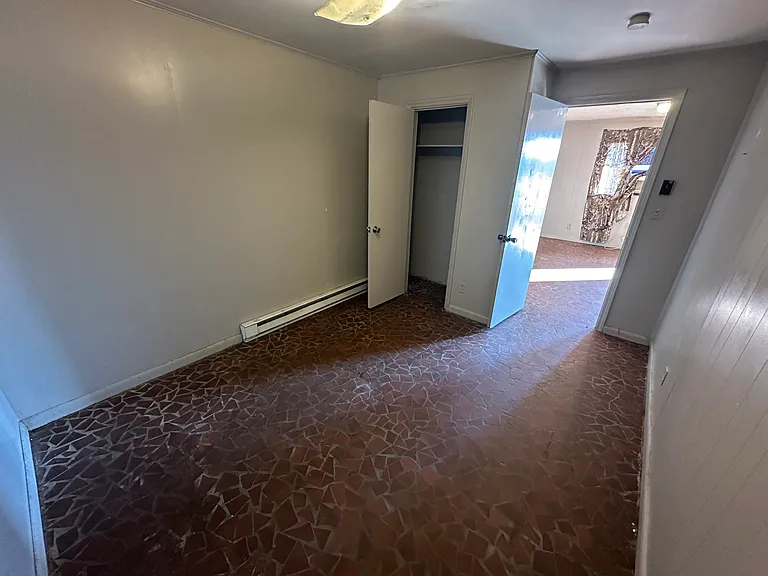 119 Springs East Rd #5 — Photo 8
