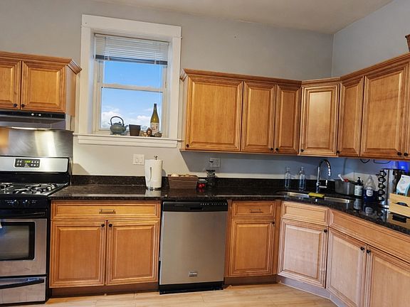 3rd image of 1817 N Marshfield Ave #Gn