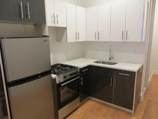 Rented by David W Realty Inc | media 95