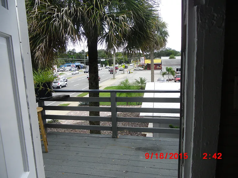 610 N Dixie Fwy #5 — Photo 7