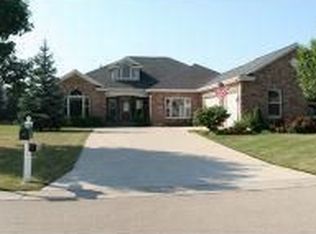 4711 Dogwood Ct, Appleton, WI 54914