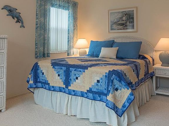 4th image of 5990 Terrace Park Dr N Unit 102
