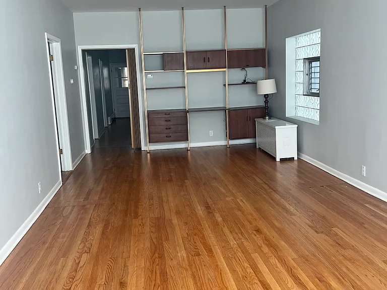 5011 S Tripp Ave — Photo 2