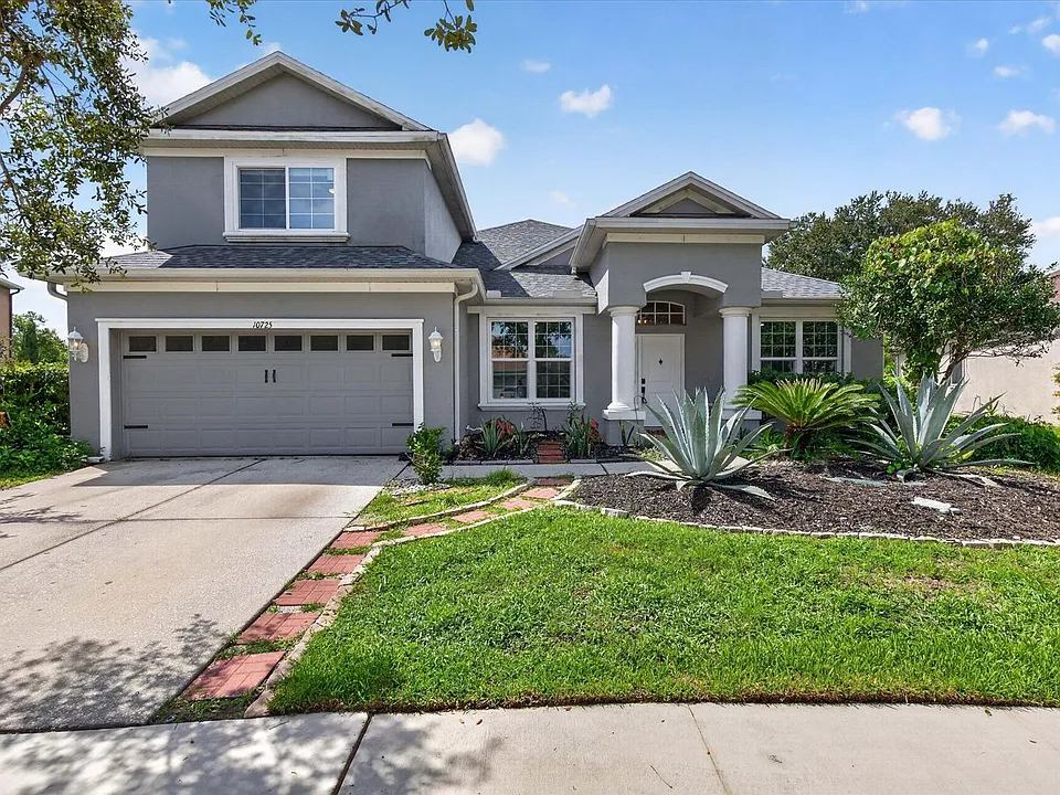10725 Banfield Dr