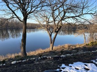 8151 N Stone Farm Rd, Edgerton, WI 53534