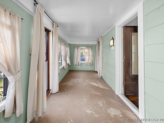 3rd image of 311 S Quapaw Ave