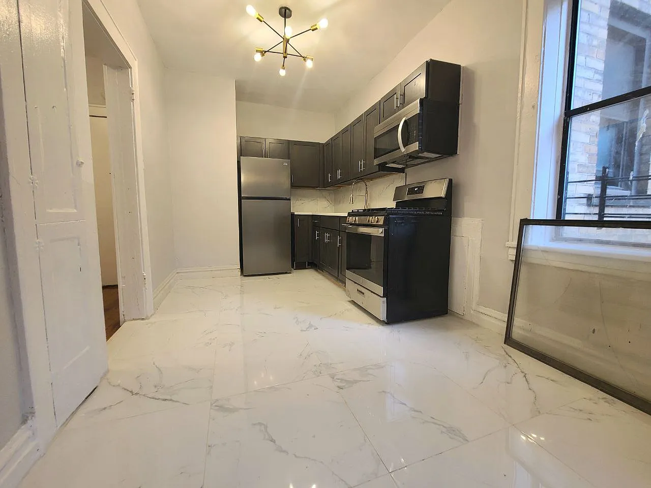 1 bed, 750 sqft, $1,795 — Photo 2