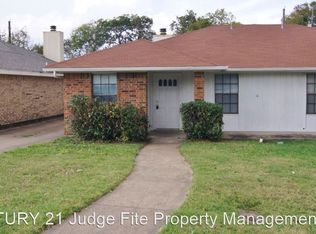 127 Wildwood Dr, Duncanville, TX 75137