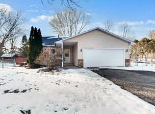 10620 Bluebird St NW, Coon Rapids, MN 55433